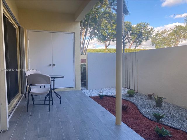 8807 SW 130th Pl 102, Miami, FL 33186