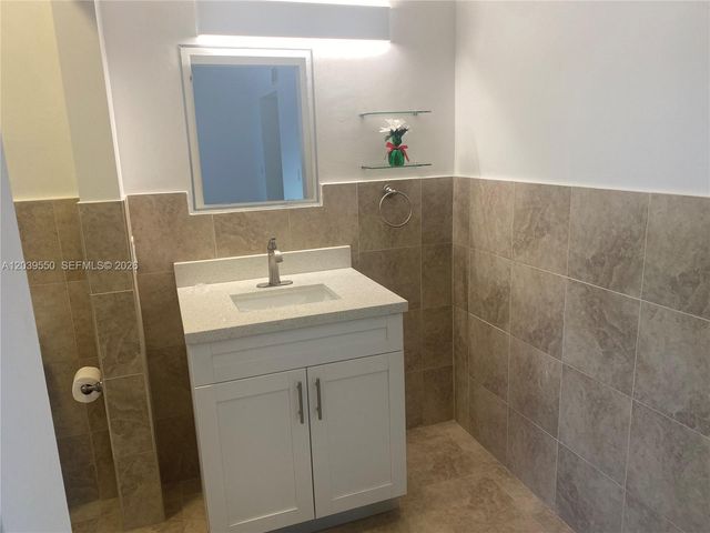 8807 SW 130th Pl 102, Miami, FL 33186