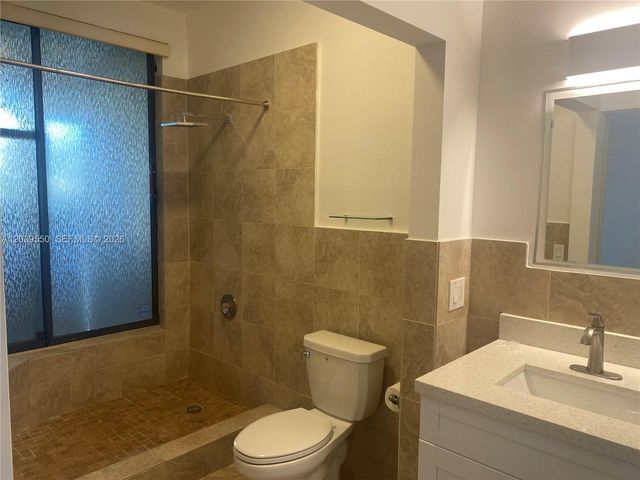 8807 SW 130th Pl 102, Miami, FL 33186