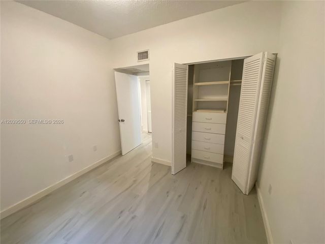 8807 SW 130th Pl 102, Miami, FL 33186