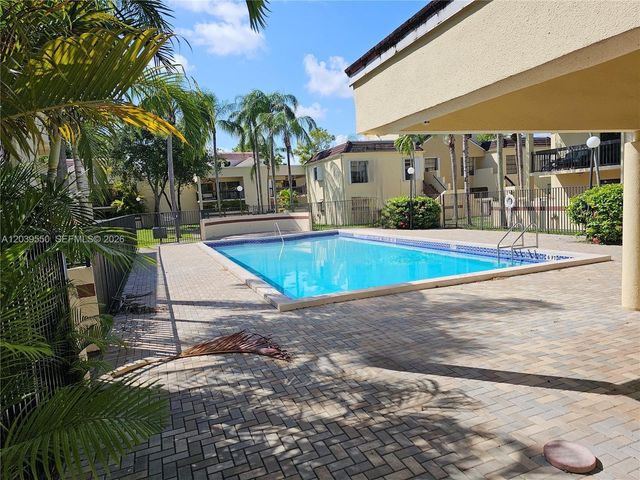 8807 SW 130th Pl 102, Miami, FL 33186
