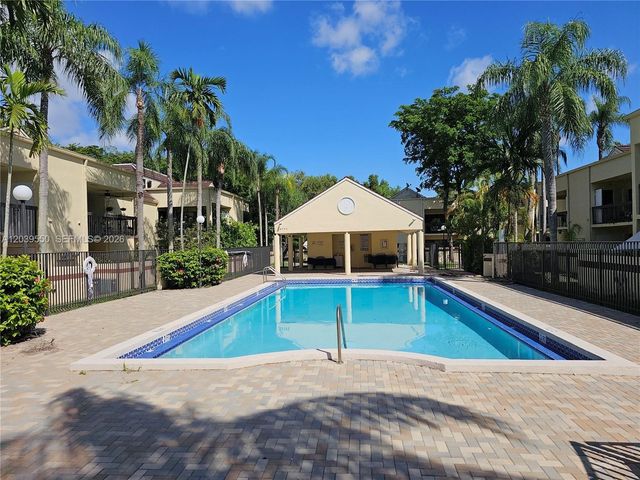 8807 SW 130th Pl 102, Miami, FL 33186