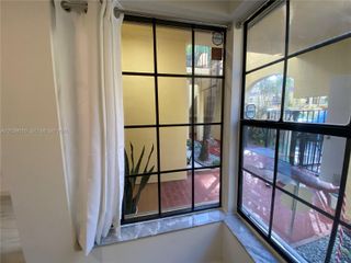 8807 SW 130th Pl 102, Miami, FL 33186