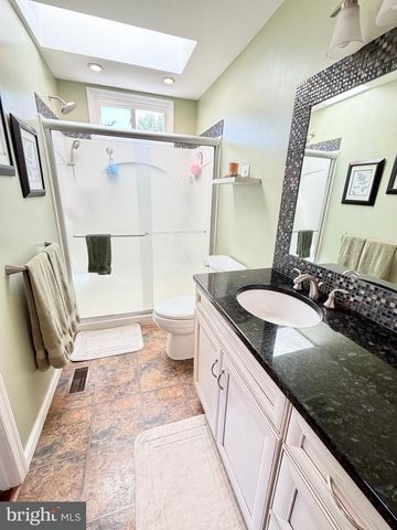 91 LONGWOOD DR, Sicklerville, NJ 08081