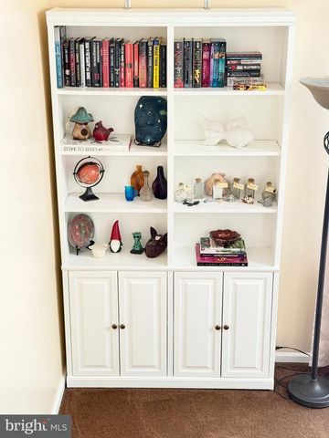 91 LONGWOOD DR, Sicklerville, NJ 08081