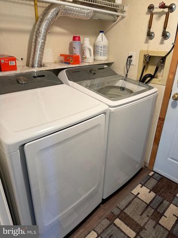 91 LONGWOOD DR, Sicklerville, NJ 08081