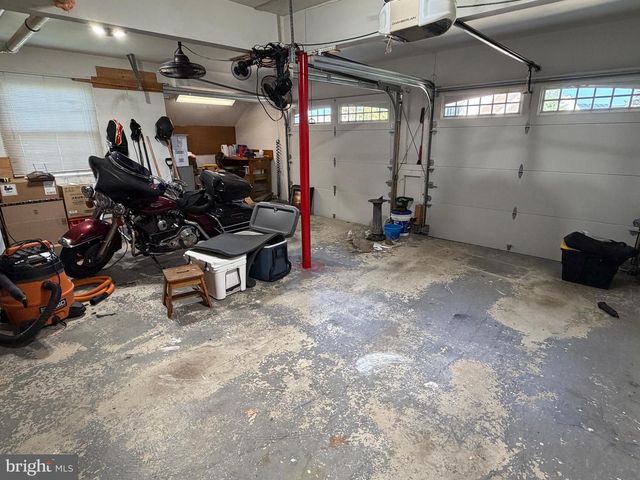 91 LONGWOOD DR, Sicklerville, NJ 08081