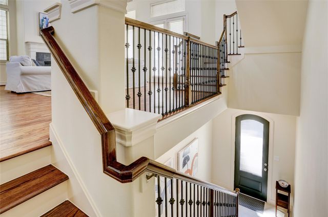 9617 Pemberton Crescent Drive, Houston, TX 77025