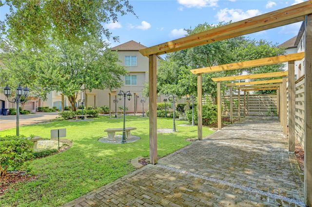 9617 Pemberton Crescent Drive, Houston, TX 77025