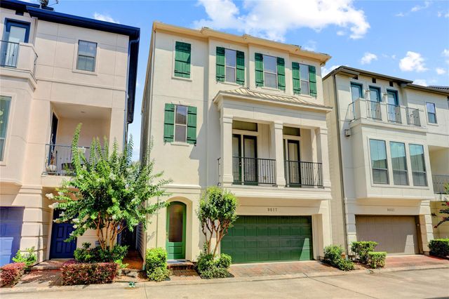 9617 Pemberton Crescent Drive, Houston, TX 77025