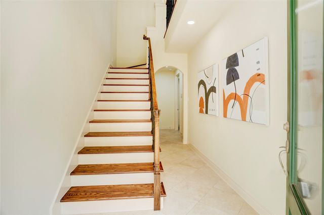 9617 Pemberton Crescent Drive, Houston, TX 77025