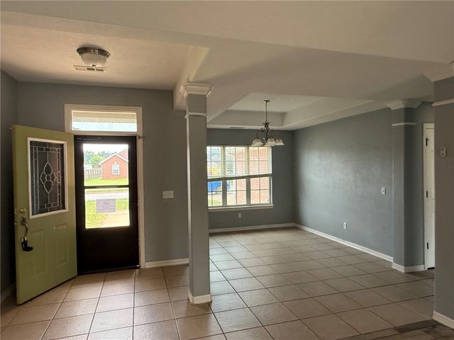 1705 N Valor, Siloam Springs, AR 72761