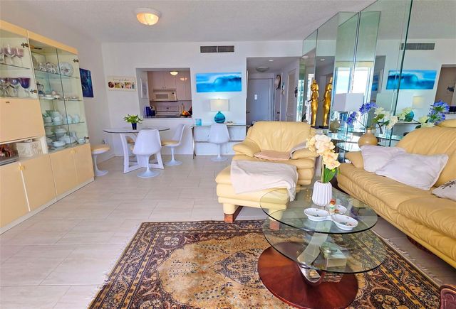 1212 BEN FRANKLIN DRIVE 1205, Sarasota, FL 34236