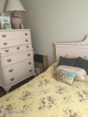 4 Brunswick Place, Point Pleasant Beach, NJ 08742