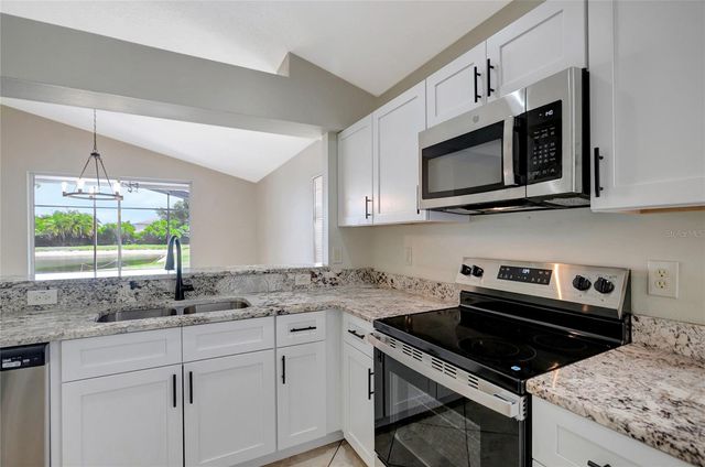 1007 CRISTELLE JEAN DRIVE, Ruskin, FL 33570