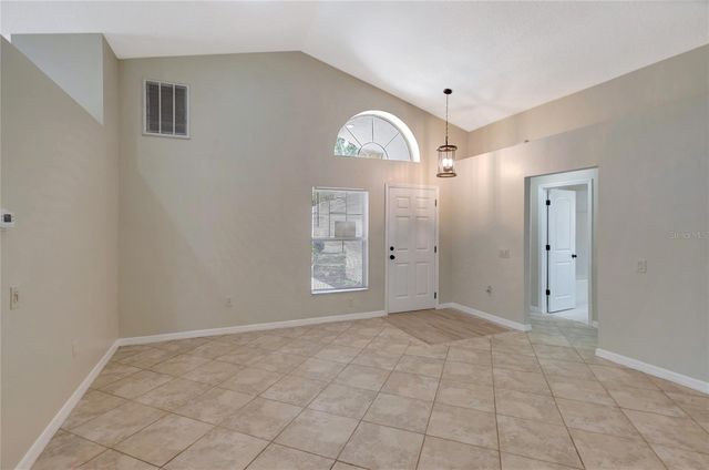 1007 CRISTELLE JEAN DRIVE, Ruskin, FL 33570