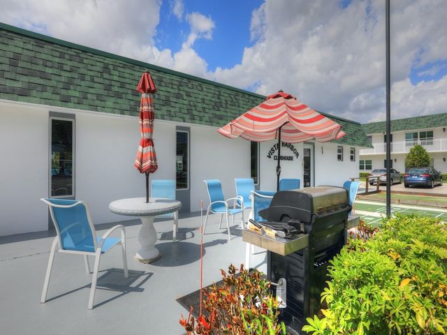 2800 Indian River Boulevard J3, Vero Beach, FL 32960