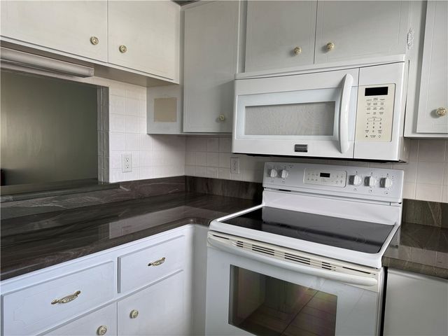 2800 Indian River Boulevard J3, Vero Beach, FL 32960