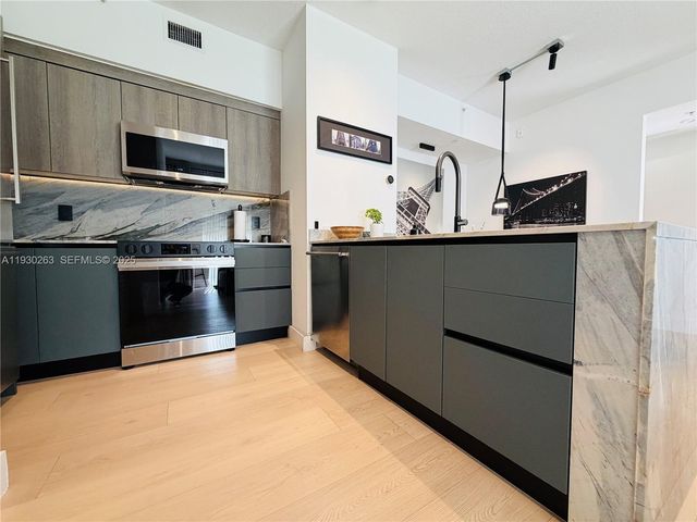 7320 NW 114th Ave 103, Doral, FL 33178