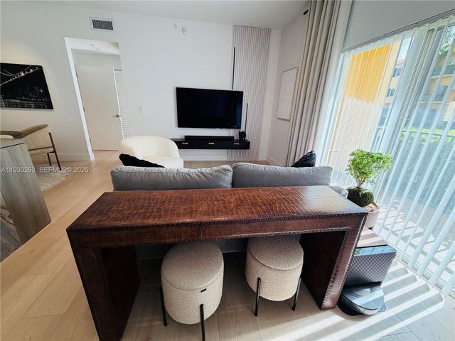 7320 NW 114th Ave 103, Doral, FL 33178