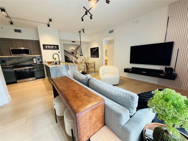 7320 NW 114th Ave 103, Doral, FL 33178