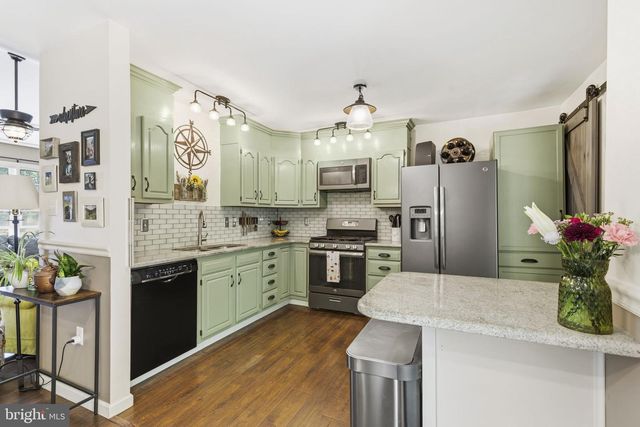 6 KINGS CT, Elkton, MD 21921