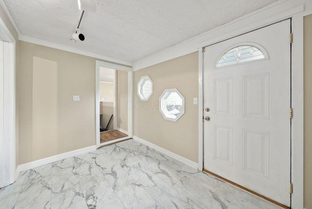 4916 Travers Court, Hilliard, OH 43026