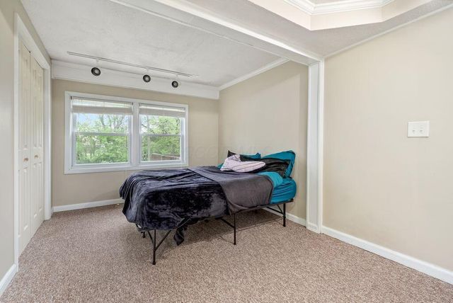 4916 Travers Court, Hilliard, OH 43026