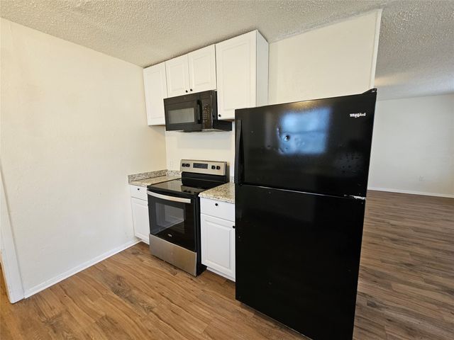 110 Muleta Drive, Oak Point, TX 75068