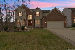 1433 CALLAWAY Court, Howell, MI 48843