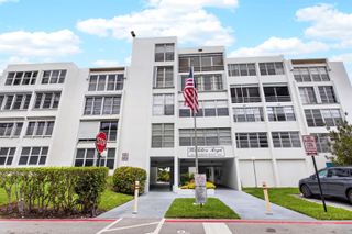 6903 Cypress Road B23, Plantation, FL 33317