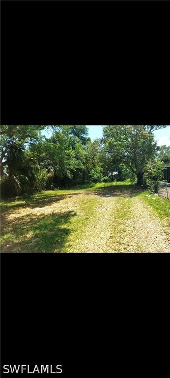 2646 Saint Charles ST, Fort Myers, FL 33916