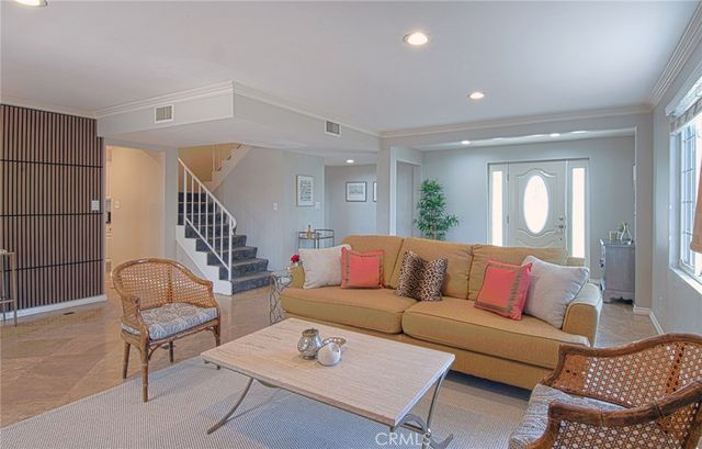 34 Senisa, Irvine, CA 92612