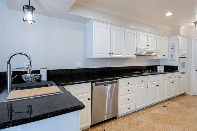 34 Senisa, Irvine, CA 92612