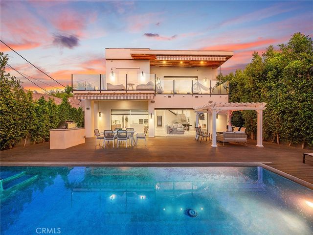 619 S Orange, Los Angeles, CA 90036