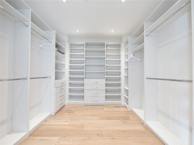 619 S Orange, Los Angeles, CA 90036