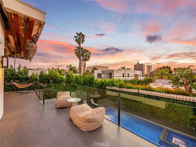 619 S Orange, Los Angeles, CA 90036