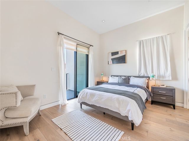 619 S Orange, Los Angeles, CA 90036