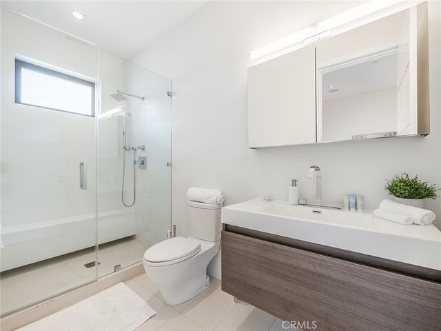 619 S Orange, Los Angeles, CA 90036