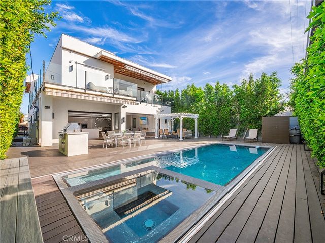 619 S Orange, Los Angeles, CA 90036