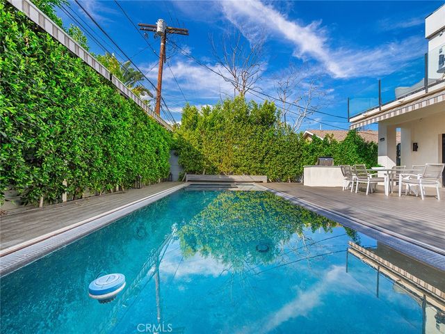 619 S Orange, Los Angeles, CA 90036