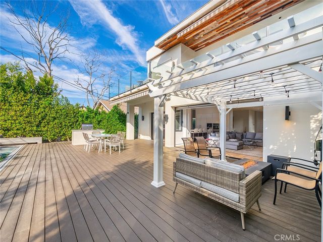 619 S Orange, Los Angeles, CA 90036