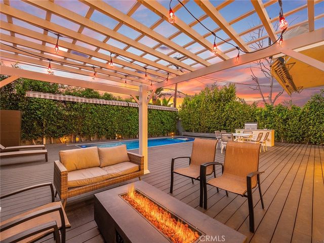 619 S Orange, Los Angeles, CA 90036