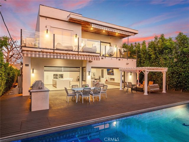 619 S Orange, Los Angeles, CA 90036