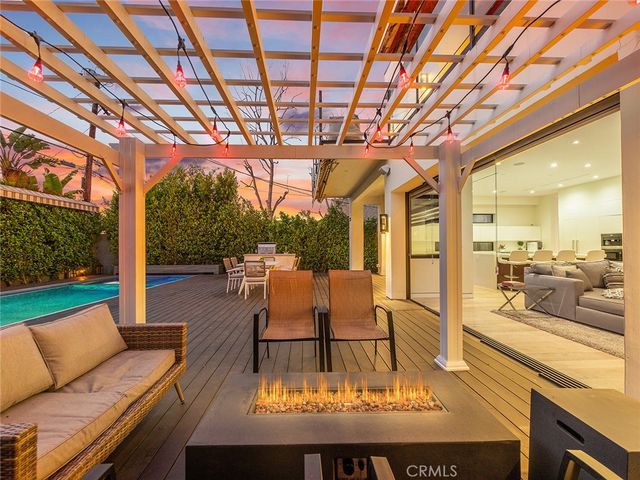 619 S Orange, Los Angeles, CA 90036