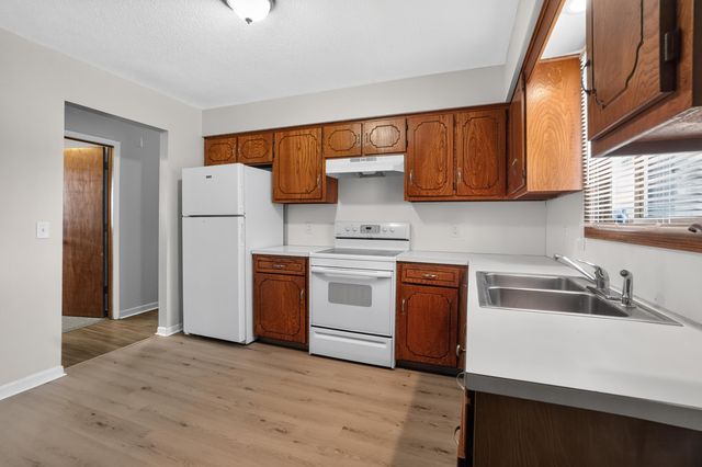 2819 S 9TH Street, Council Bluffs, IA 51501