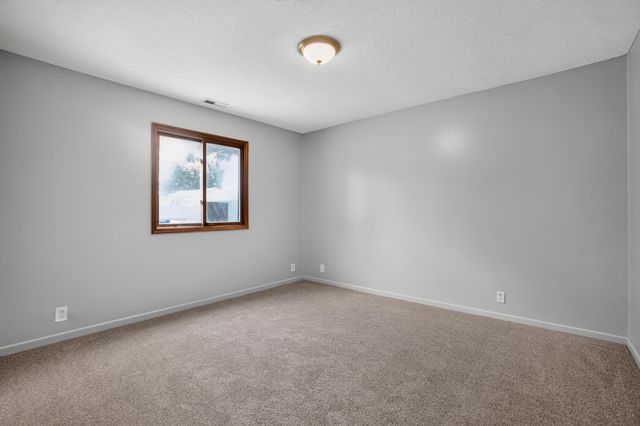 2819 S 9TH Street, Council Bluffs, IA 51501