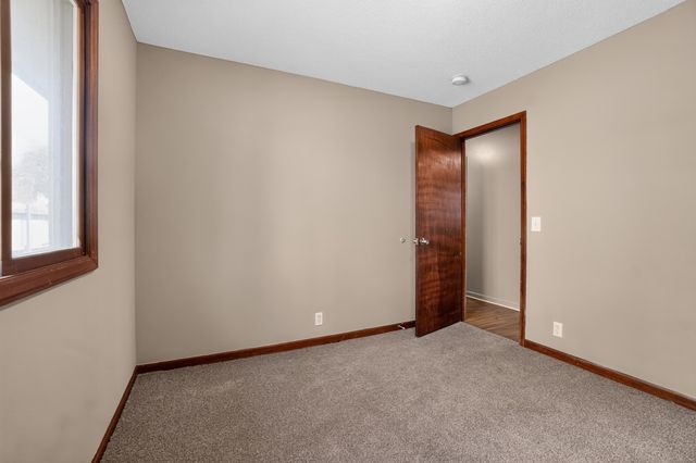 2819 S 9TH Street, Council Bluffs, IA 51501