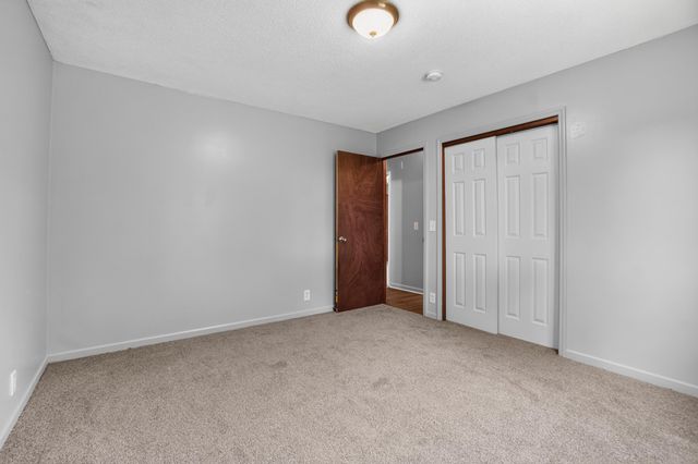 2819 S 9TH Street, Council Bluffs, IA 51501