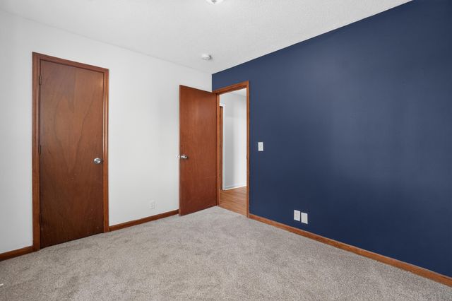 2819 S 9TH Street, Council Bluffs, IA 51501